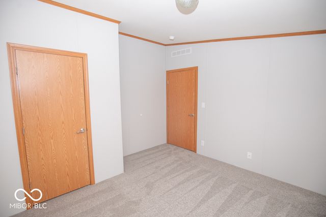 987 E Summit Street, North Vernon, IN 47265