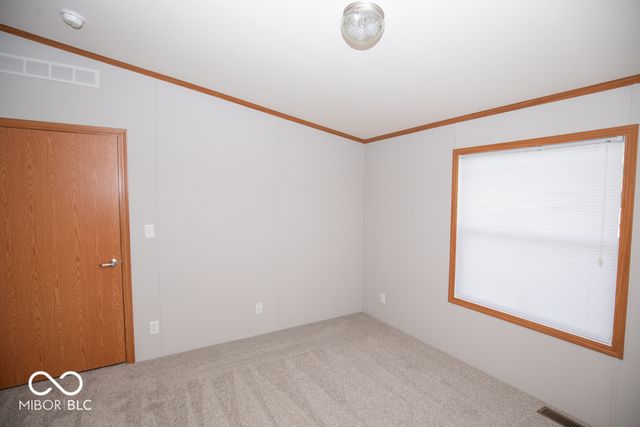 987 E Summit Street, North Vernon, IN 47265