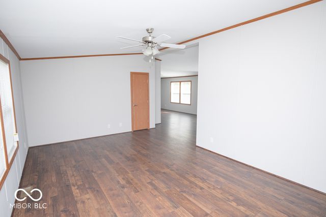 987 E Summit Street, North Vernon, IN 47265