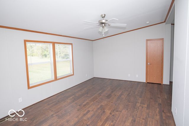 987 E Summit Street, North Vernon, IN 47265