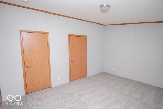 987 E Summit Street, North Vernon, IN 47265