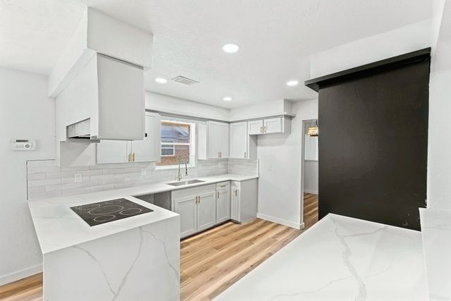 2706 Burke Road, Pasadena, TX 77502