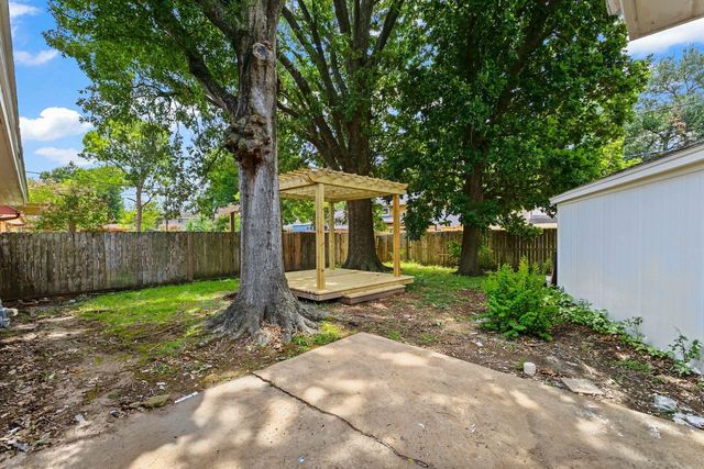 2706 Burke Road, Pasadena, TX 77502