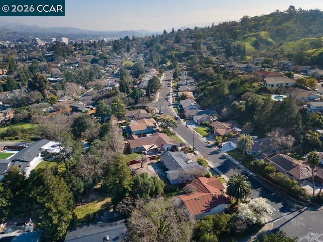 1140 Rachele Rd, Walnut Creek, CA 94597