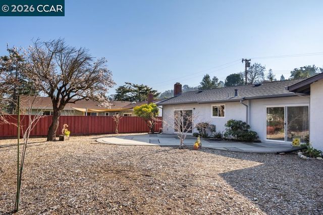 1140 Rachele Rd, Walnut Creek, CA 94597