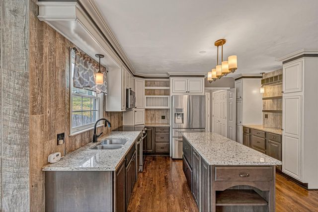 175 Wellington LN, Daleville, VA 24083