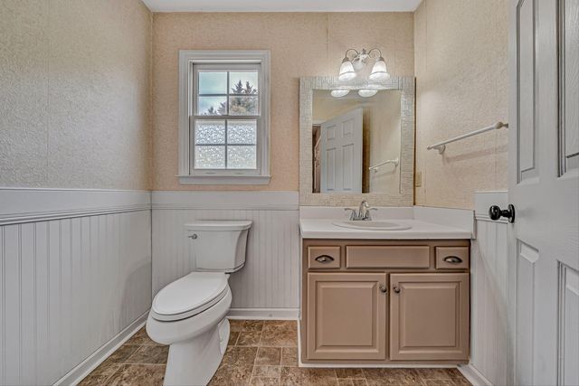 175 Wellington LN, Daleville, VA 24083
