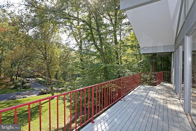 6900 HEATHERHILL RD, Bethesda, MD 20817