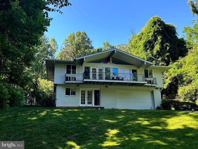 6900 HEATHERHILL RD, Bethesda, MD 20817