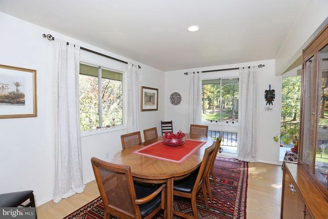 6900 HEATHERHILL RD, Bethesda, MD 20817