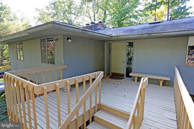 6900 HEATHERHILL RD, Bethesda, MD 20817