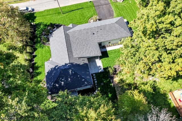 23 Melrose Ave, West Milford Twp., NJ 07421