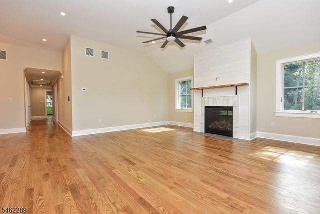 23 Melrose Ave, West Milford Twp., NJ 07421