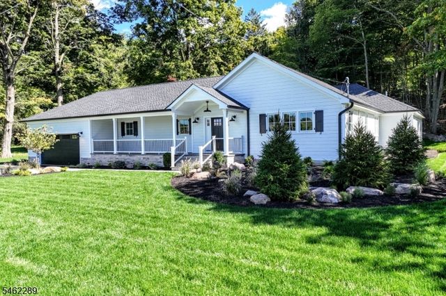 23 Melrose Ave, West Milford Twp., NJ 07421