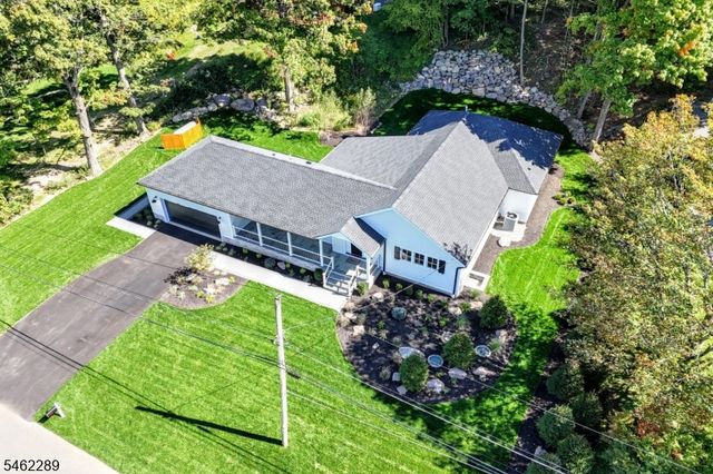 23 Melrose Ave, West Milford Twp., NJ 07421
