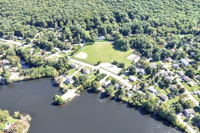 23 Melrose Ave, West Milford Twp., NJ 07421