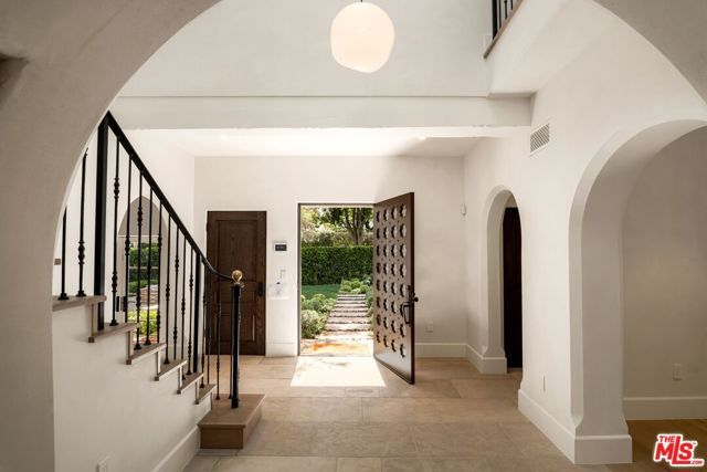 624 N Arden Drive, Beverly Hills, CA 90210