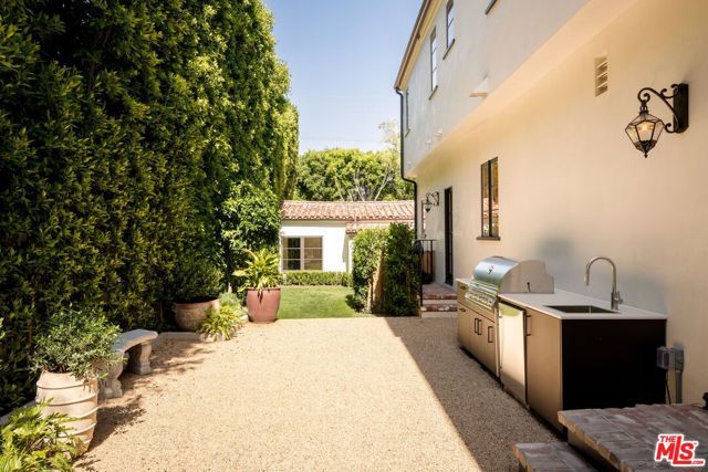 624 N Arden Drive, Beverly Hills, CA 90210