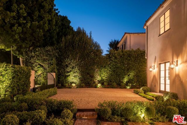 624 N Arden Drive, Beverly Hills, CA 90210