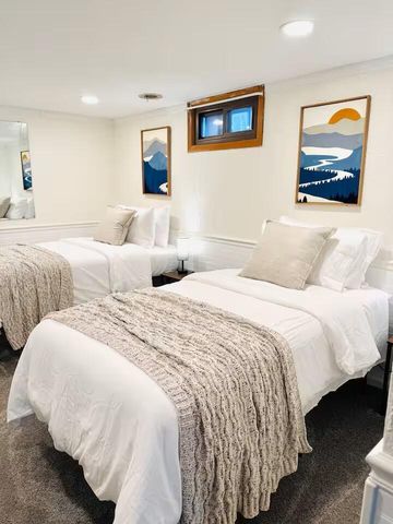 1064 Glenhill Road, Saint Paul, MN 55126