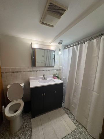 1064 Glenhill Road, Saint Paul, MN 55126