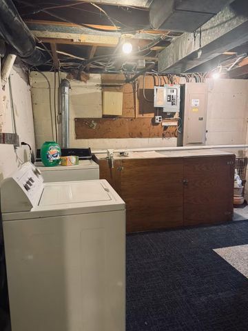 1064 Glenhill Road, Saint Paul, MN 55126