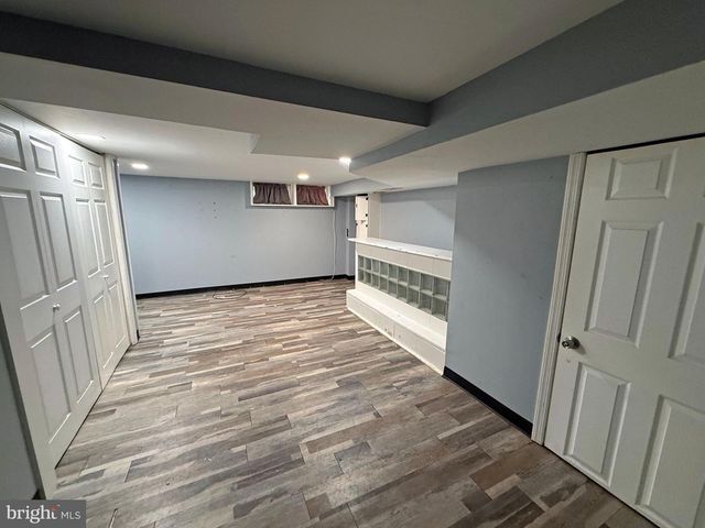 830 SAINT DUNSTANS RD, Baltimore, MD 21212