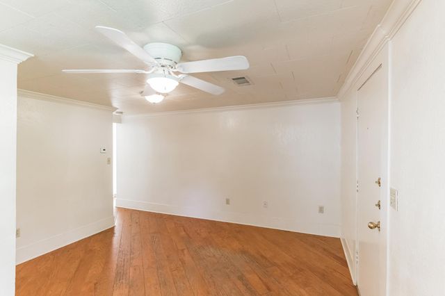 501 E 4th ST, Georgetown, TX 78626