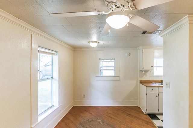 501 E 4th ST, Georgetown, TX 78626