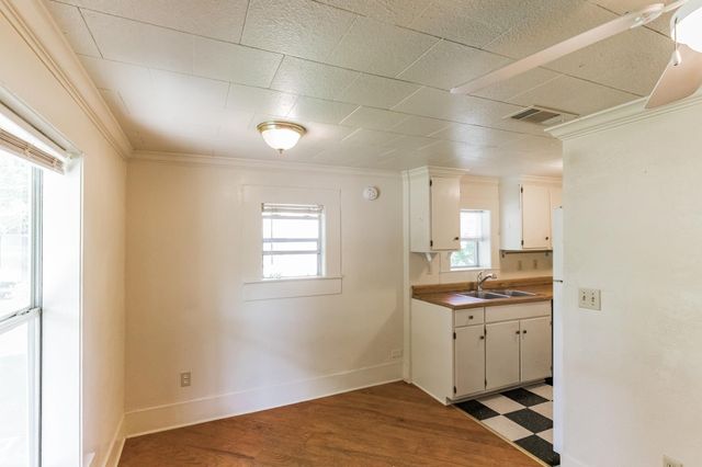 501 E 4th ST, Georgetown, TX 78626