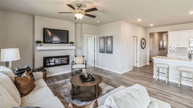 10263 NW 68th Avenue, Johnston, IA 50131