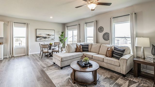 10263 NW 68th Avenue, Johnston, IA 50131