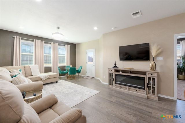 202 Green Valley Drive, Copperas Cove, TX 76522