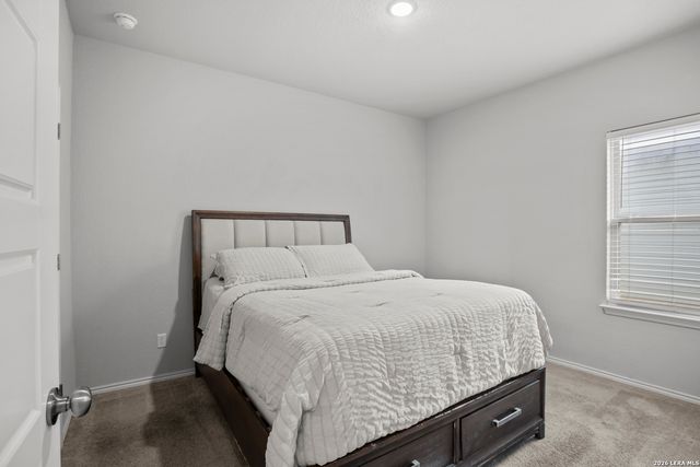 6238 Longhurst, San Antonio, TX 78218