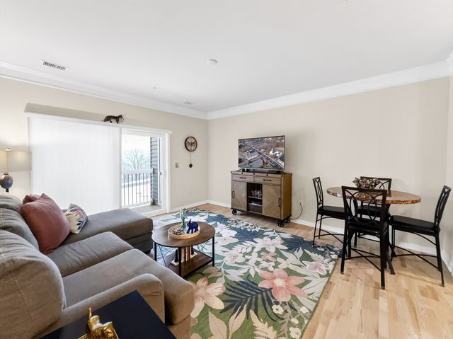 1109 Peters Farm Way 1109, Westborough, MA 01581