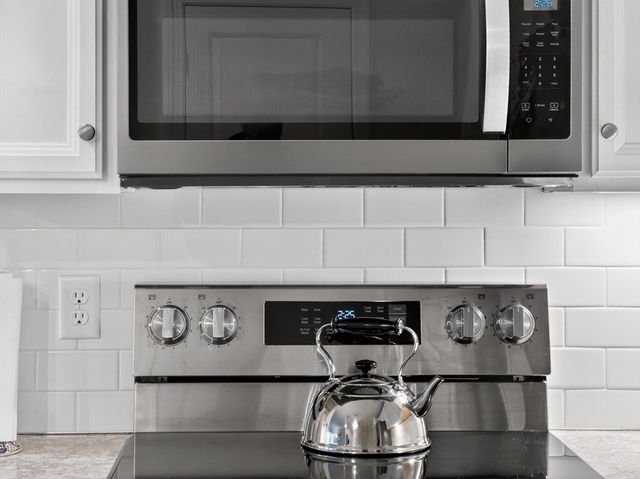 1109 Peters Farm Way 1109, Westborough, MA 01581