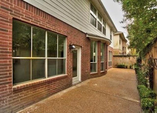 4134 W Northampton Place, Houston, TX 77098