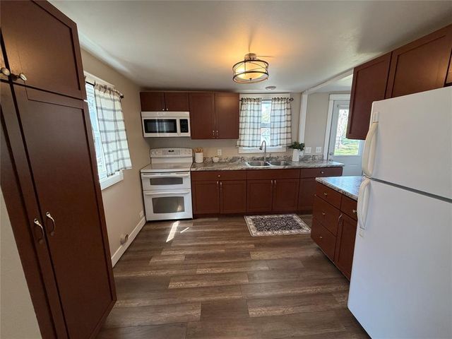 3238 7th Street, Eau Claire, WI 54703