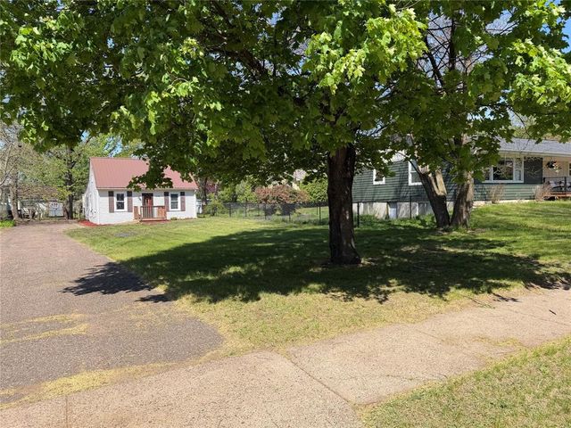 3238 7th Street, Eau Claire, WI 54703