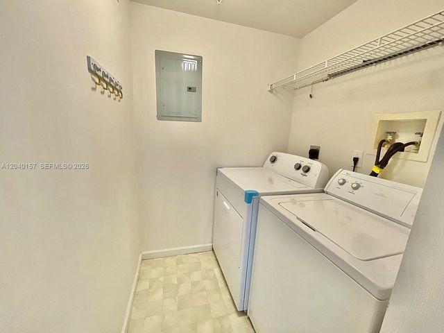 17150 N Bay Rd 2912, Sunny Isles Beach, FL 33160