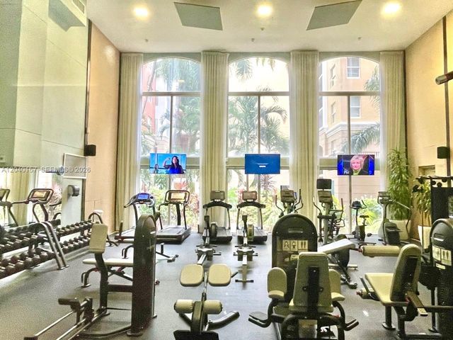 17150 N Bay Rd 2912, Sunny Isles Beach, FL 33160