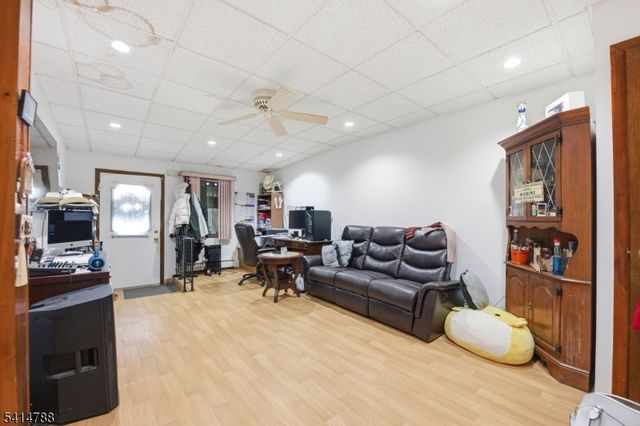 160 Barnert Ave, Totowa Boro, NJ 07512