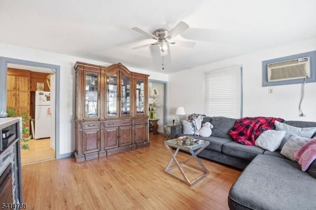 160 Barnert Ave, Totowa Boro, NJ 07512