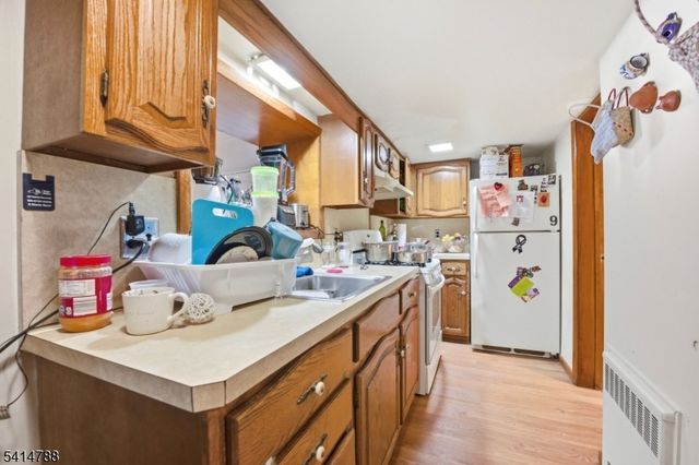 160 Barnert Ave, Totowa Boro, NJ 07512