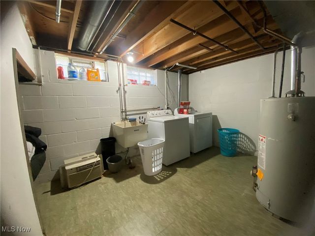 2809 Wales Avenue, Parma, OH 44134