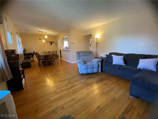 2809 Wales Avenue, Parma, OH 44134