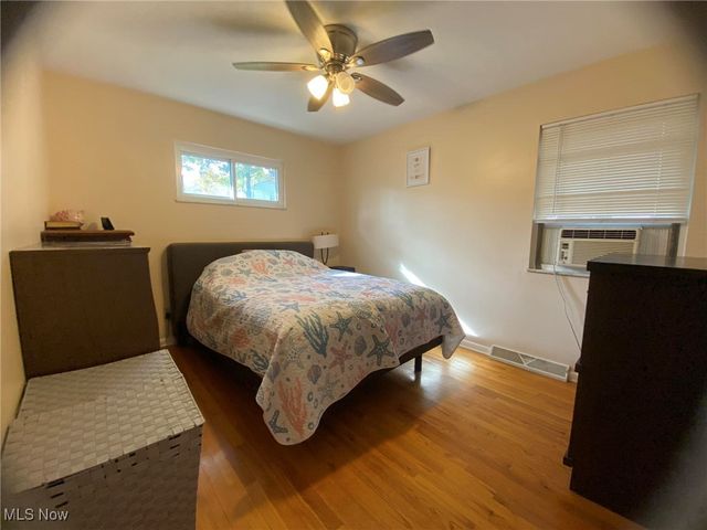 2809 Wales Avenue, Parma, OH 44134