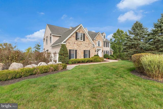 2 DAIRY FARM LANE, Lambertville, NJ 08530