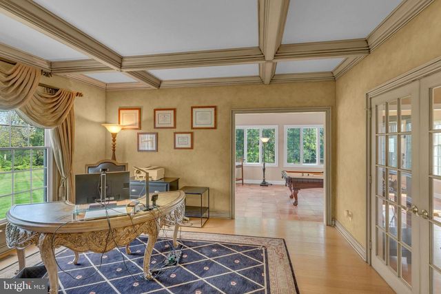 2 DAIRY FARM LANE, Lambertville, NJ 08530