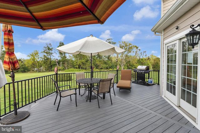 2 DAIRY FARM LANE, Lambertville, NJ 08530